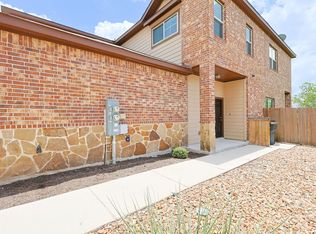 426 Creekside Curv, New Braunfels, TX 78130