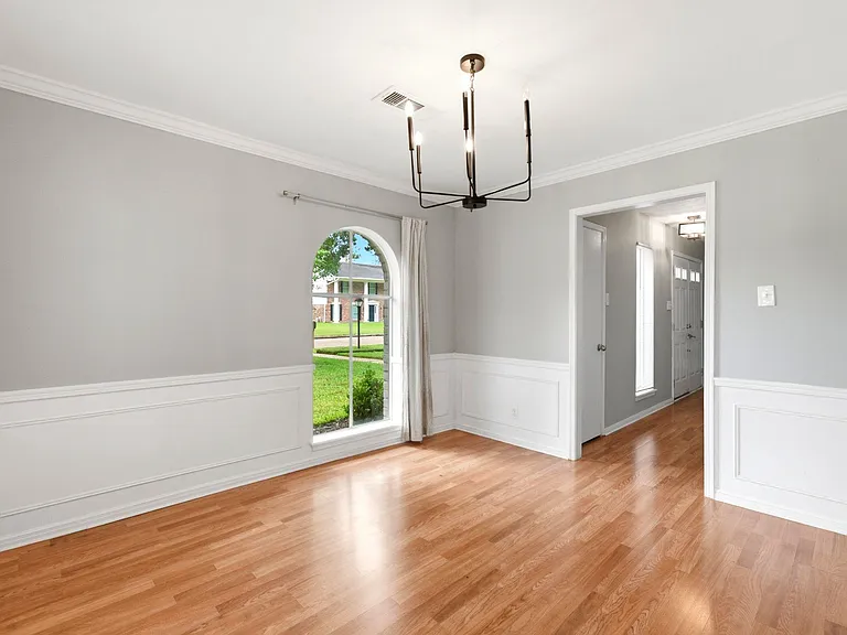 7902 Lichen Ln — Photo 21