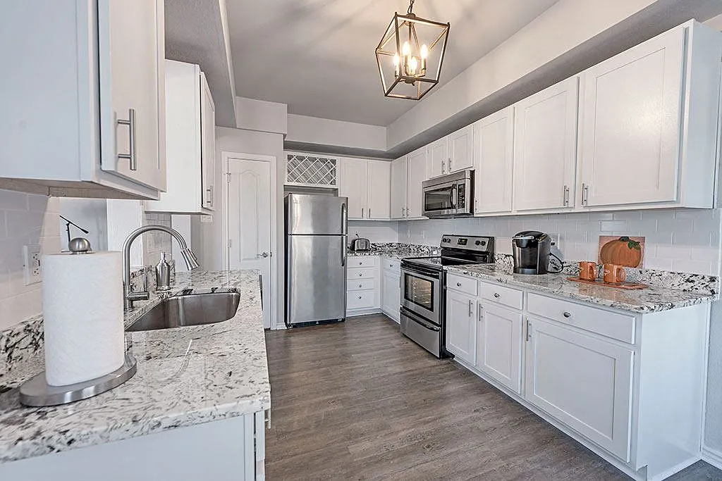 Barton Creek Villas — Photo 2