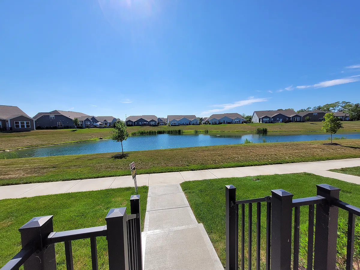 Plenty of sunlight as you enter the front door - 17276 Henslow Dr