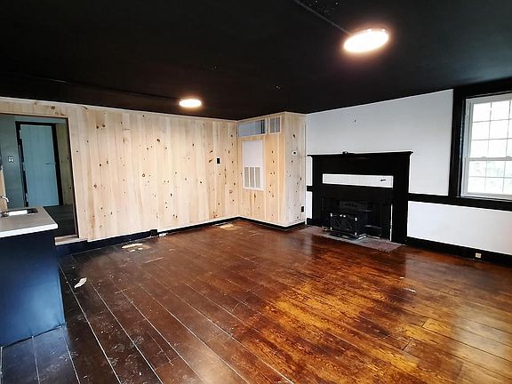3rd image of 217 S Main St #A