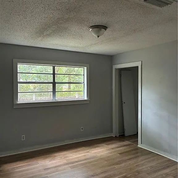 2100 Boykin Blvd — Photo 5