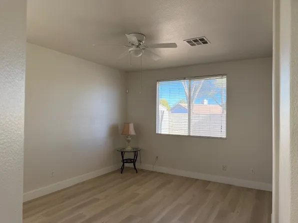 5732 Indian Springs St, North Las Vegas, NV 89031