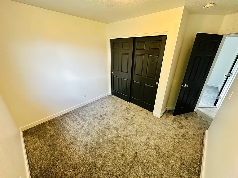 306 Quail Cove Cir — Photo 12