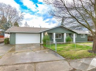 1135 Freeman Rd, Central Pt, OR 97502