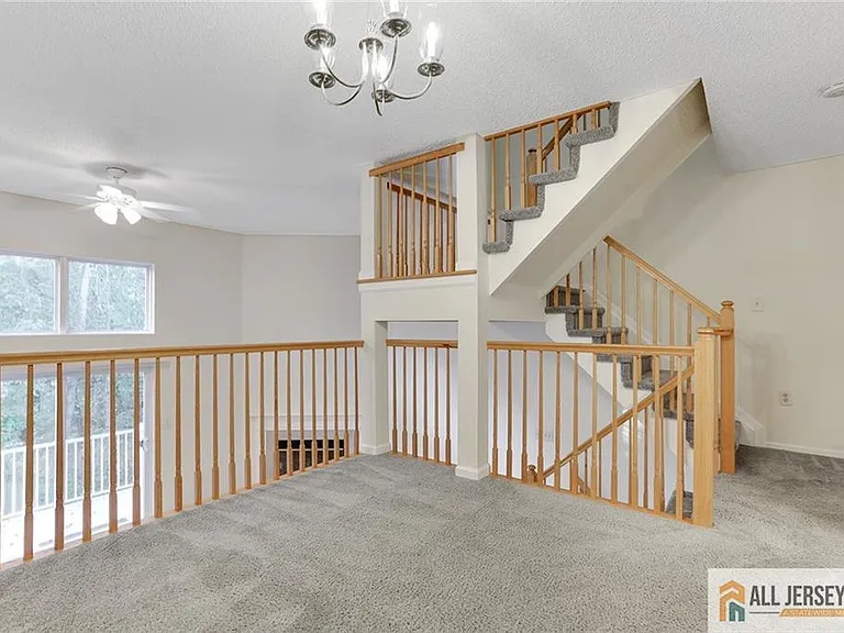140 S Barrow Pl — Photo 7