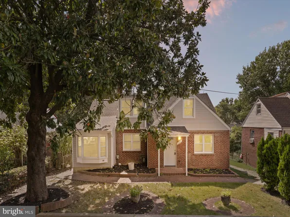 821 Ray Rd, Hyattsville, MD 20783