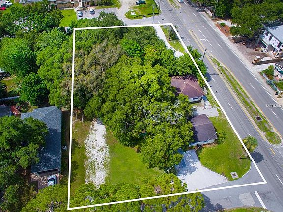 3rd image of 2813 Maiden Ln