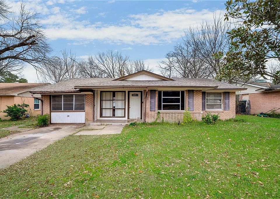 1st image of 1821 Terry Dr