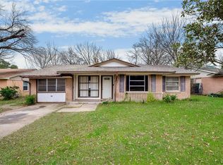 1821 Terry Dr, Grand Prairie, TX 75051