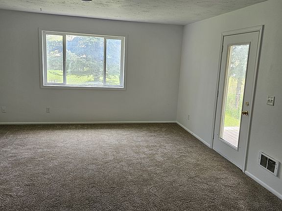 5th image of 270 E Ashley Ave #A