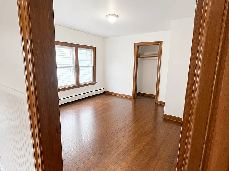 9 Division St #2R — Photo 4