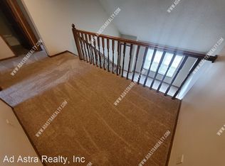 6643 W 150th St, Overland Park, KS 66223