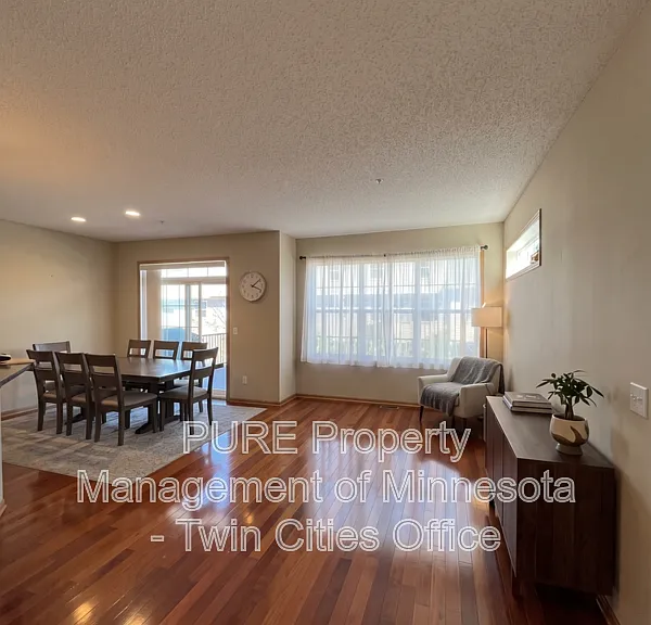 8051 Larch Ln N — Photo 4