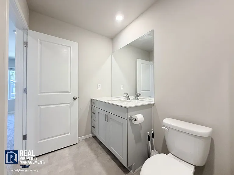 2216 Trailside Dr NE — Photo 13
