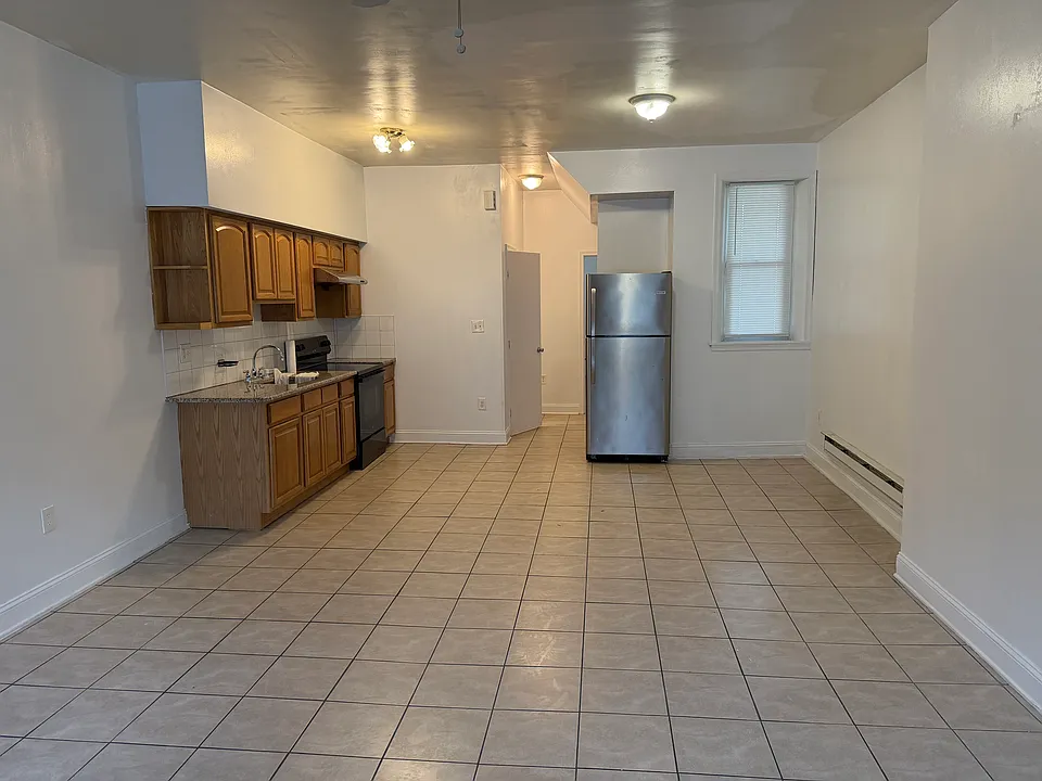 717-19 N 10th St #1