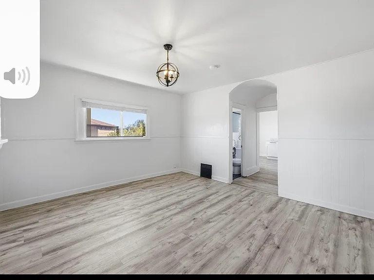 3205 N 3rd St — Photo 10