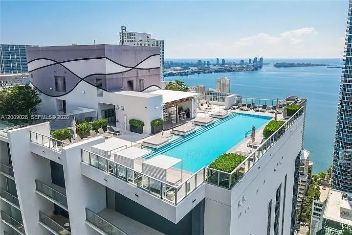 1010 Brickell Condo — Photo 3