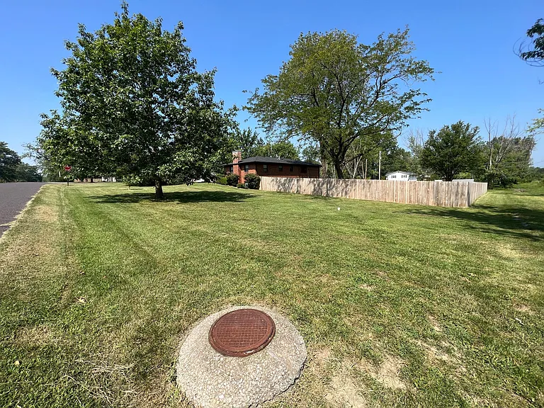 800 N West Park Ln — Photo 34