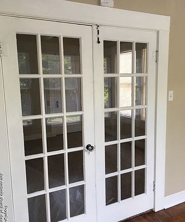 4th image of 814 W Rosewood Ave