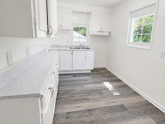 5th image of 5298 Neff Ave