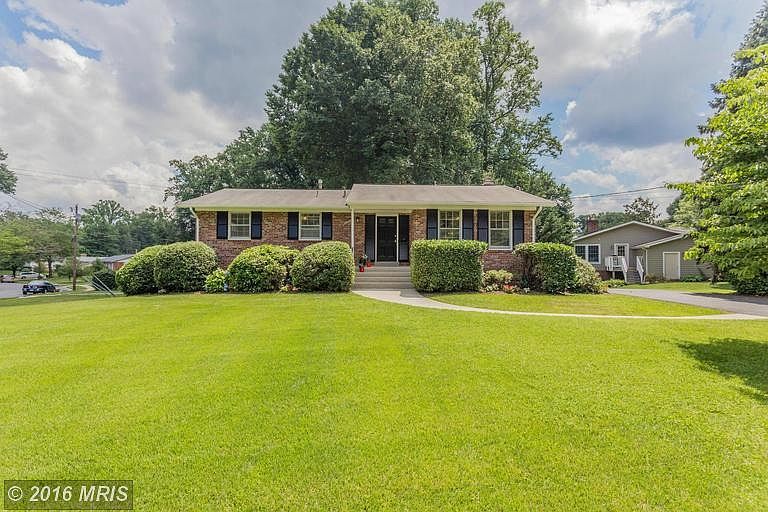 1st image of 10301 Tecumseh Ln