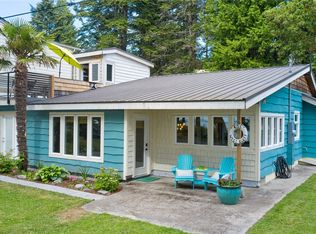 403 W Bluff Rd, Point Roberts, WA 98281