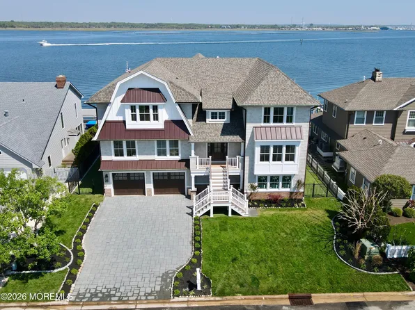 275 Curtis Point Drive, Mantoloking, NJ 08738