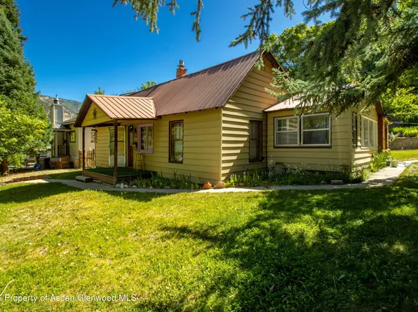 1122 Blake Ave, Glenwood Springs, CO 81601