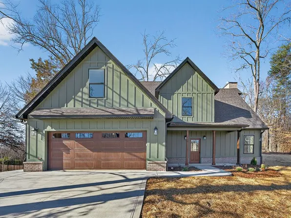 634 Longstreet Dr, Cookeville, TN 38501