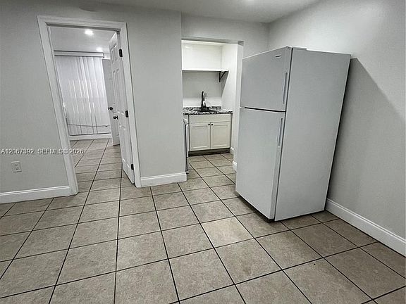 3rd image of 5926 Wiley St #1