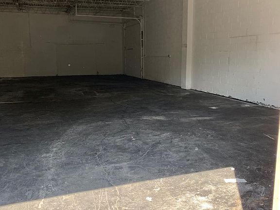 3rd image of 7833 Ogden Ave