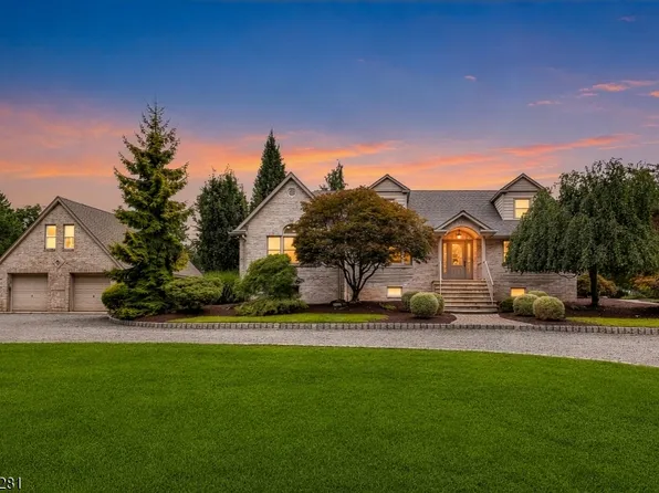 312 Naughright Rd, Washington Twp., NJ 07853