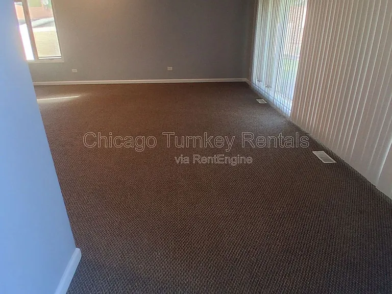 1204 E 166th Pl — Photo 8