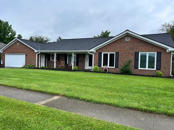 125 Westmoor Dr, Lebanon, IN 46052