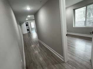 649 N 35th St #401A, Philadelphia, PA 19104