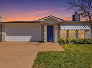 10232 Sunset View Dr, Fort Worth, TX 76108