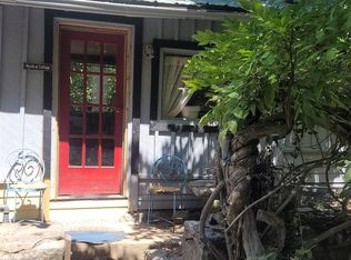 16 Nut, Eureka Springs, AR 72632