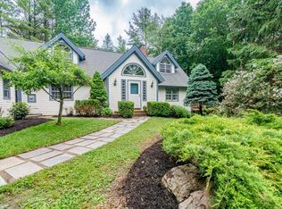 154 McCooey Dr, Manchester Center, VT 05255