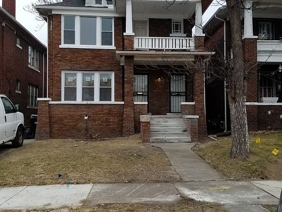 3rd image of 2026 Gladstone St #1