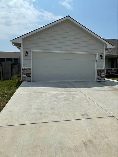 5303 N Toben Ct Photo 1
