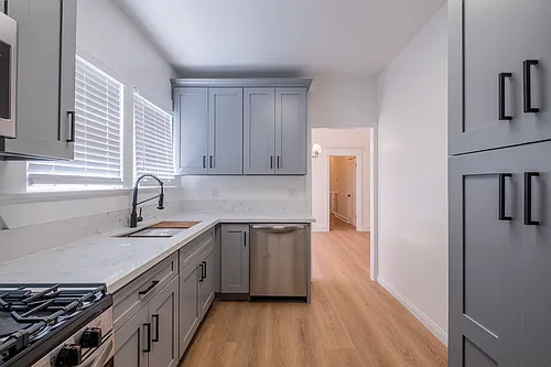 108 Broadway Residences Photo 1
