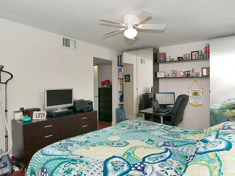1200 Brickell Bay Dr #2802 — Photo 7