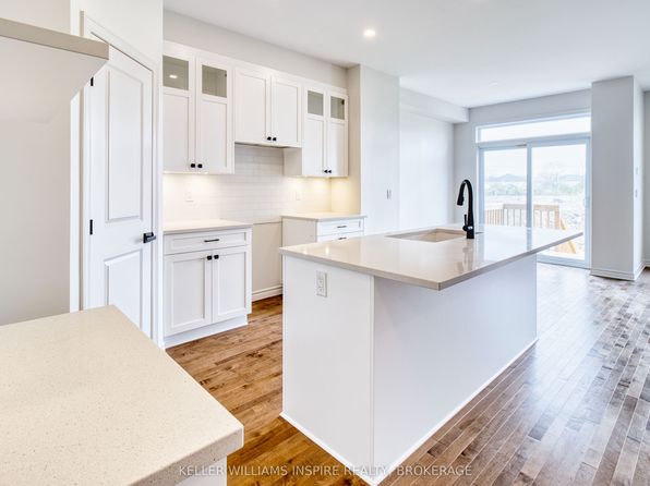 1408 Demers Ave, Kingston, ON K7M 0H8