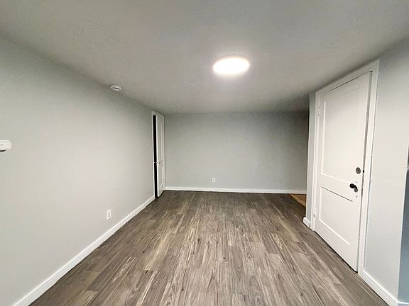 3rd image of 5210 Montgomery Rd APT 9
