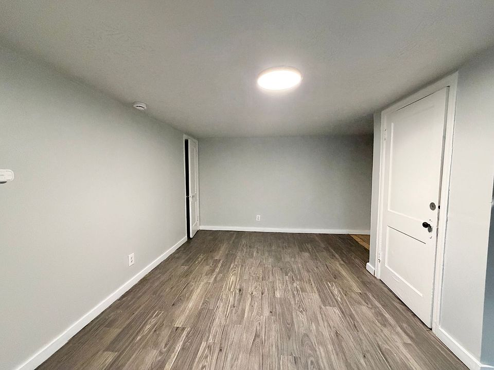 2nd image of 5210 Montgomery Rd APT 9