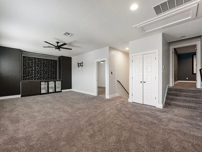 5604 Anaheim Ave — Photo 20