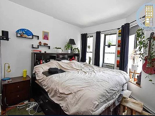 5th image of 565 Chauncey St APT 1B
