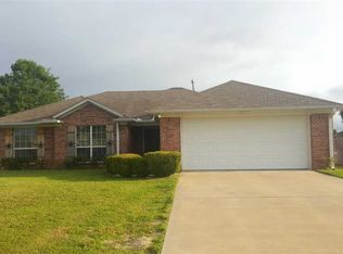 11330 Derby Dr, Flint, TX 75762