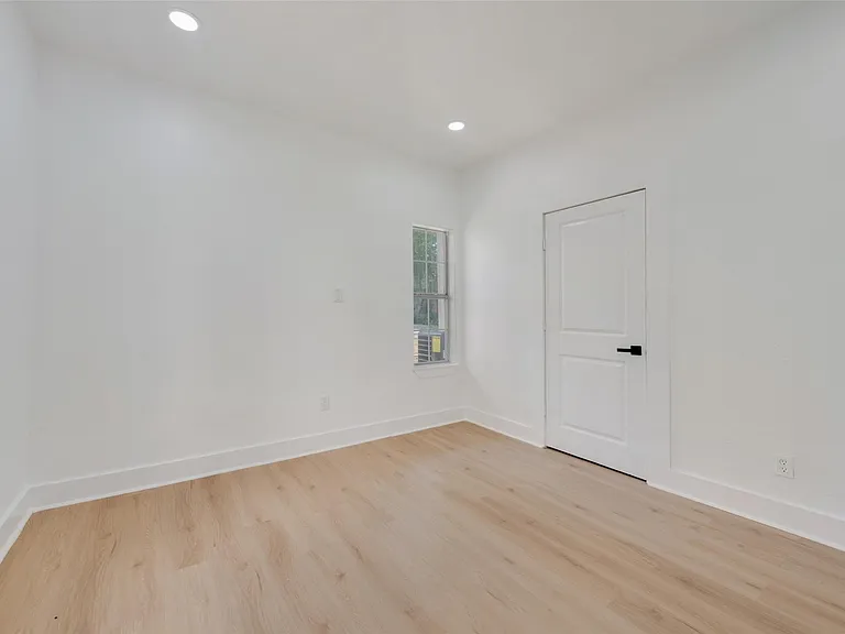 506 N Lancaster Ave #506 — Photo 5